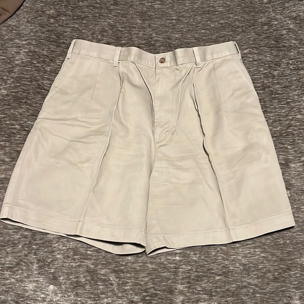 Farrah mens khaki shorts